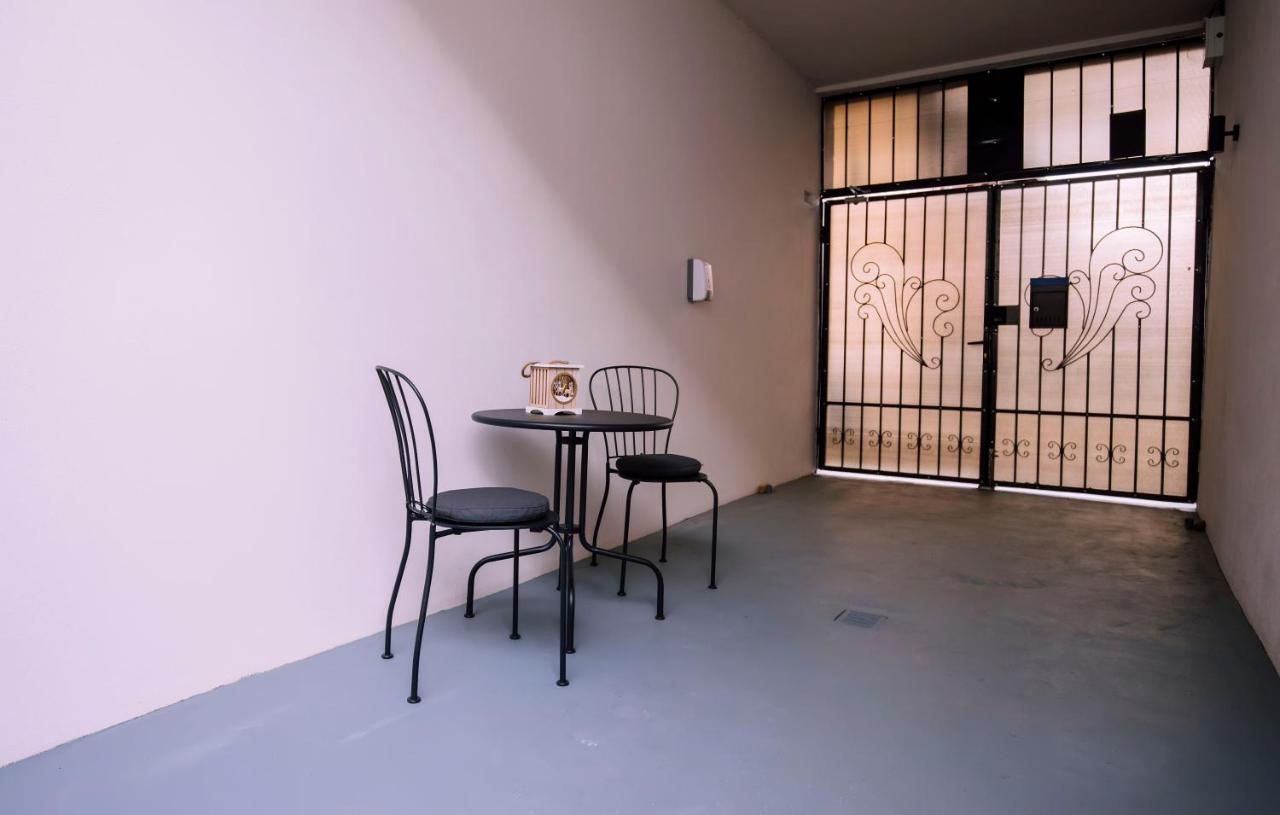 דירה Mani Studio