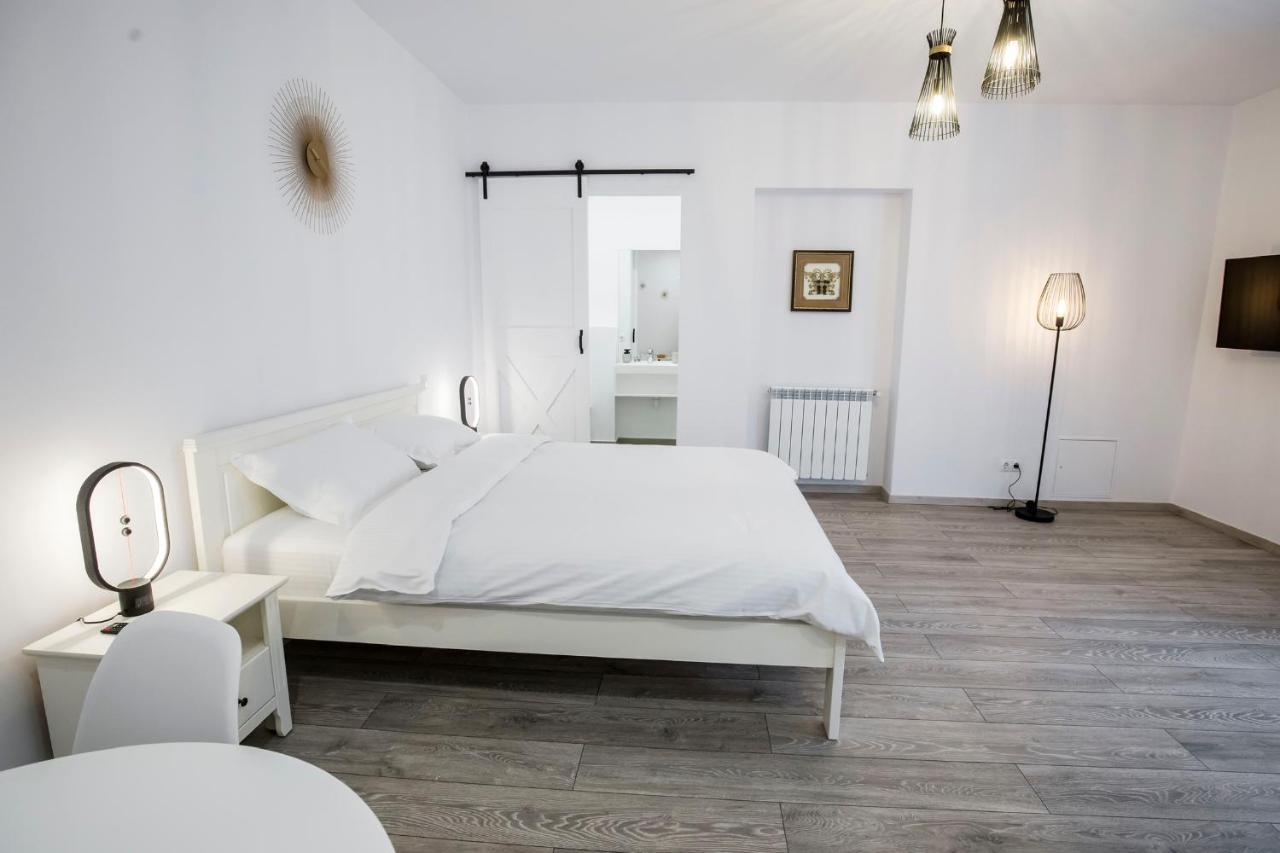 Mani Studio * Sibiu