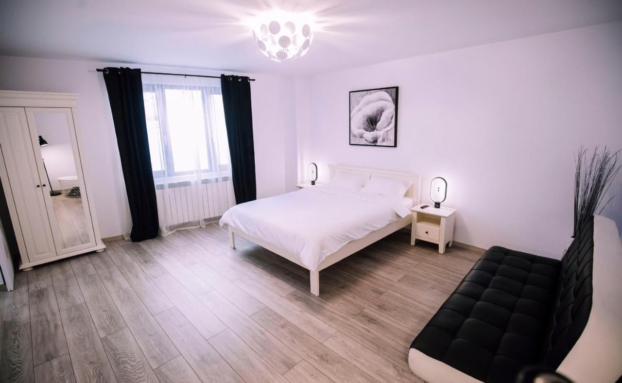 Apartment Mani Studio