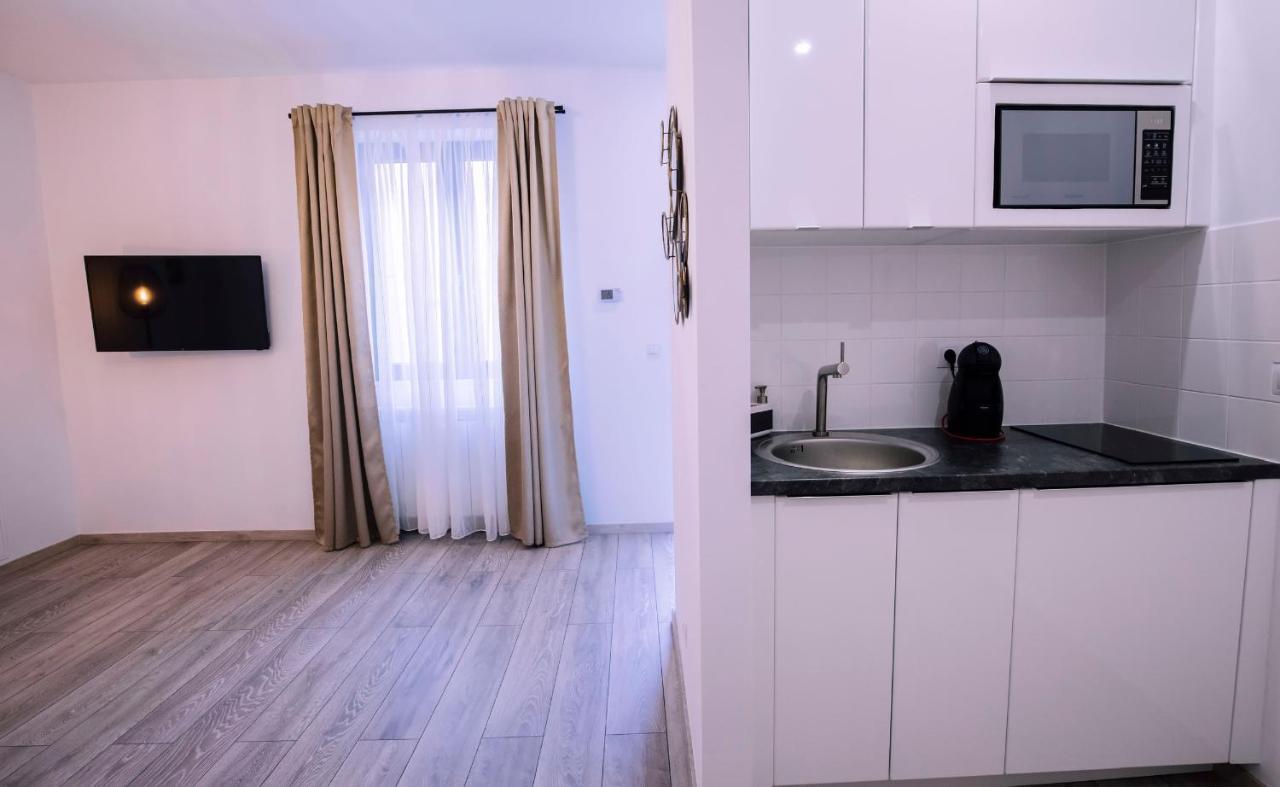Apartment Mani Studio *